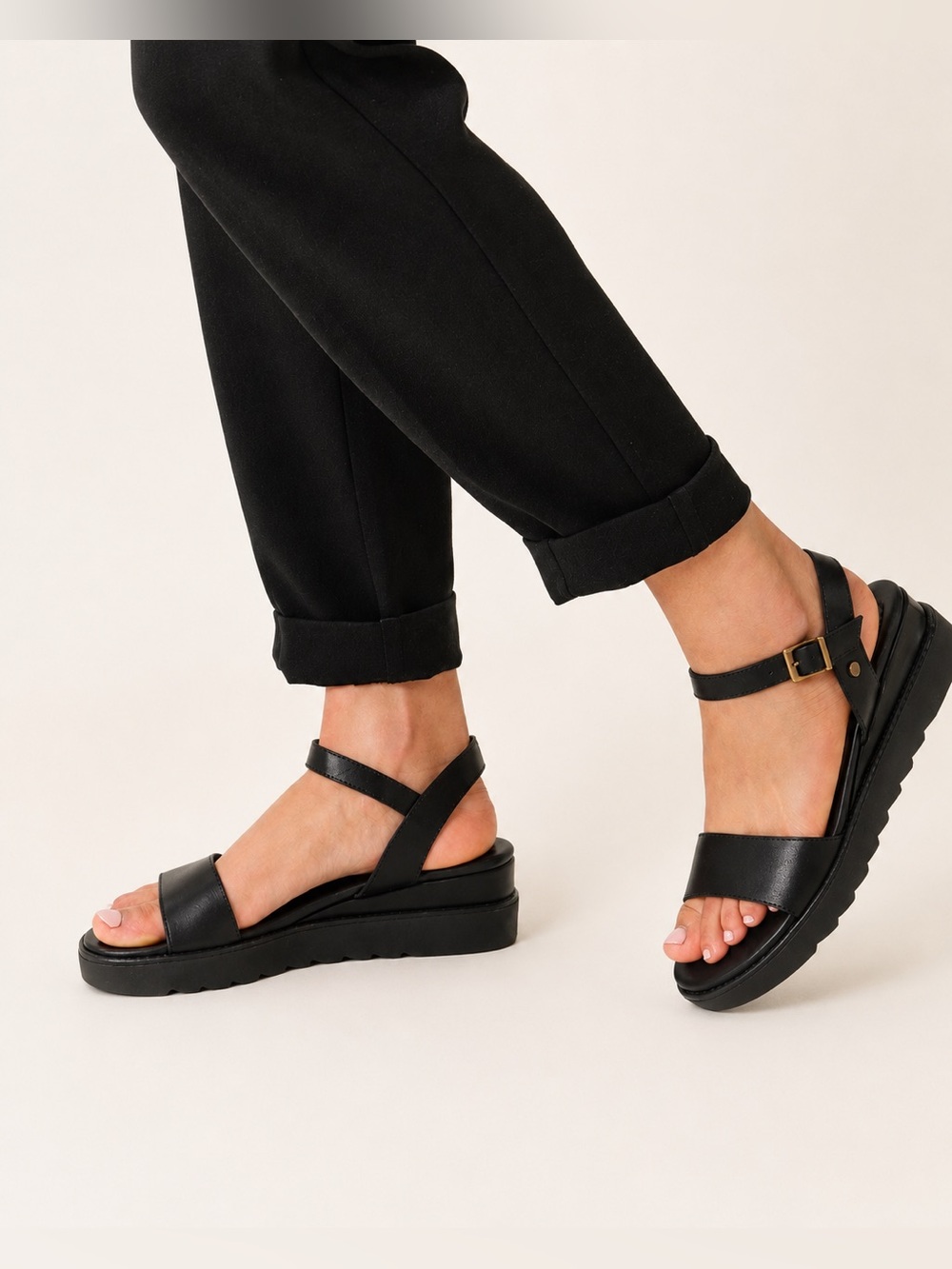 Patina Soho Black Platform Sandals Leather Ankle Strap Minimal Chunky Sz 7